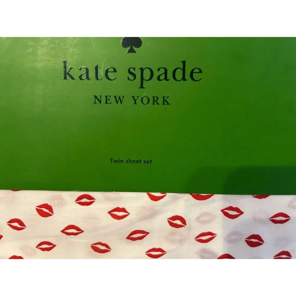 Kate Spade Valentine's Day Red Lipstick Kiss Twin Cotton Sheets - Picture 2 of 3